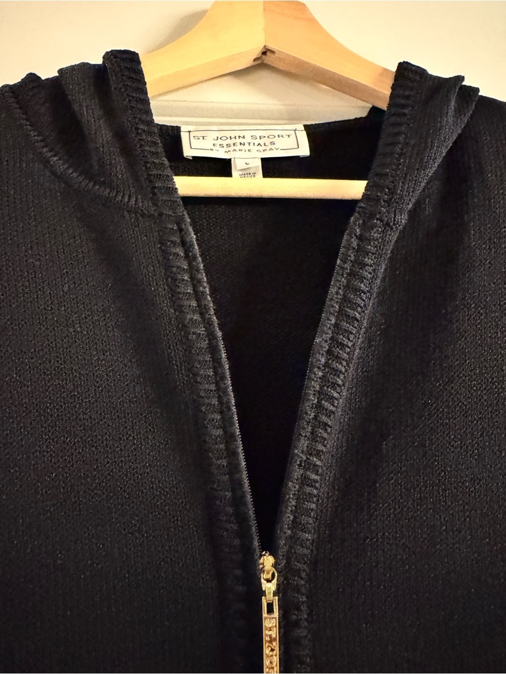 St. John Sport Essentials Women's Black Zip-Up Hoodie
